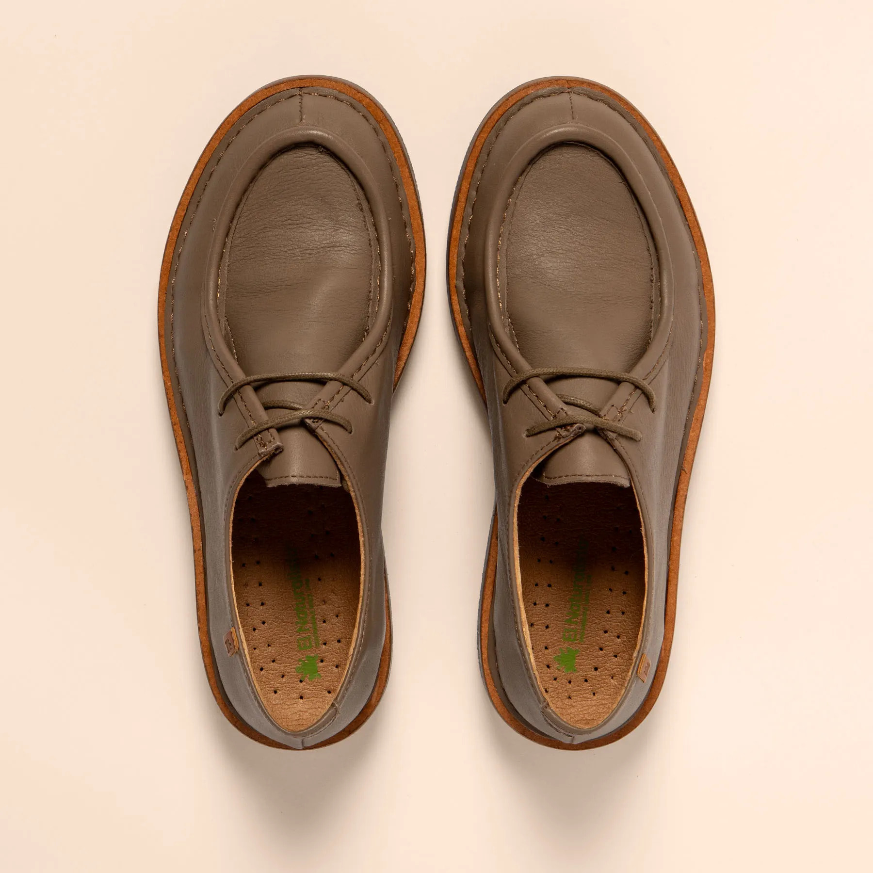 Zapatos N5584 SOFT NAPPA PLUME/ VOLCANO color Plume