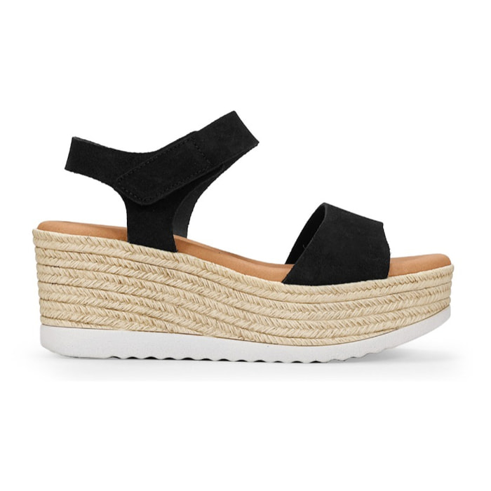 Sandalias de piel negras con cuña efecto esparto
