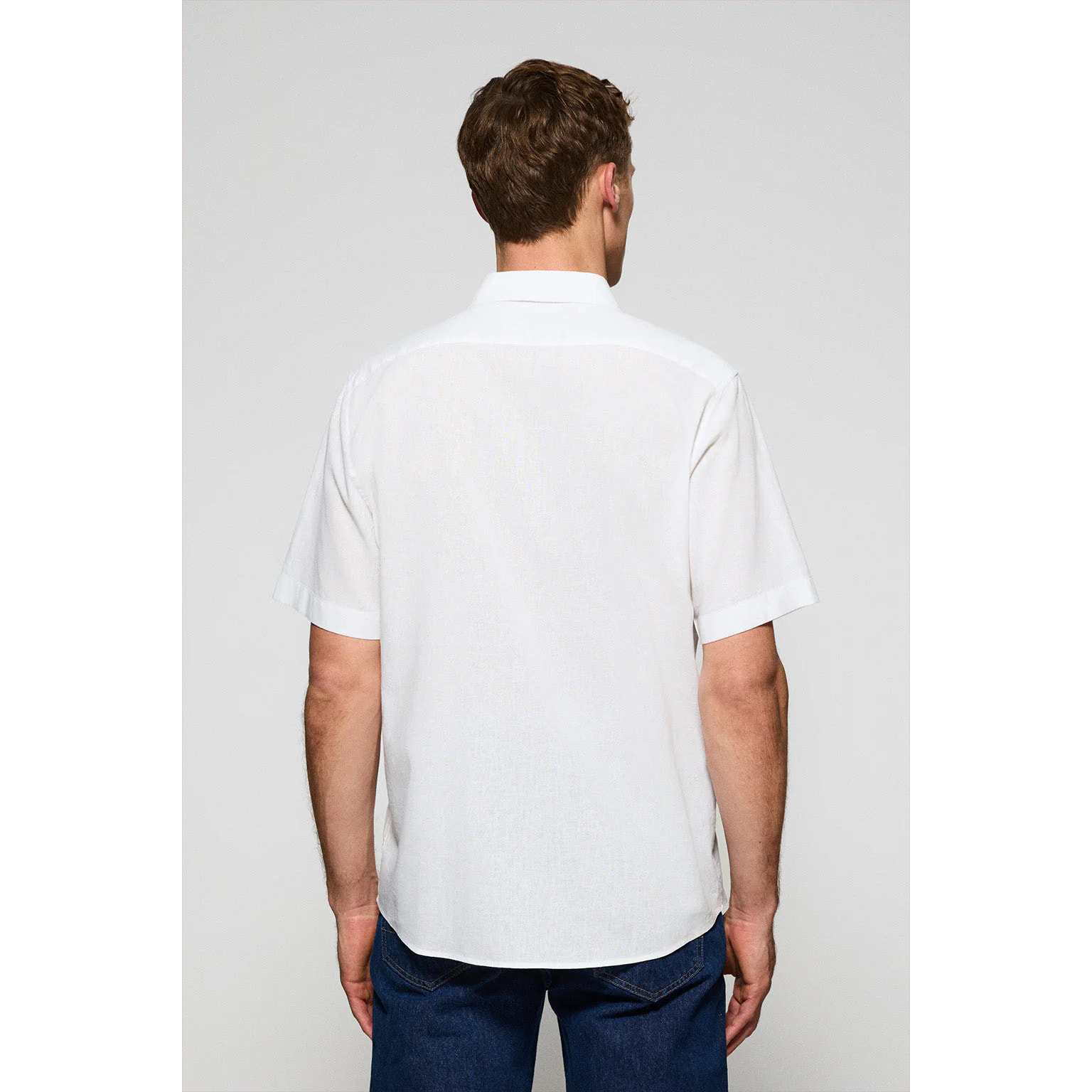 Camisa blanca de manga corta de lino y algodón con bordado Rigby Go