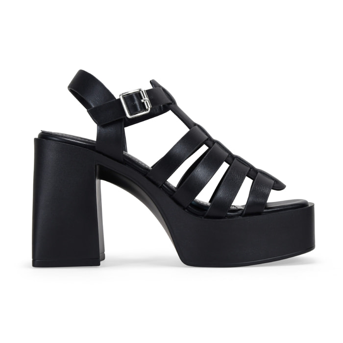 Sandalias cangrejeras negras con plataforma y tacón
