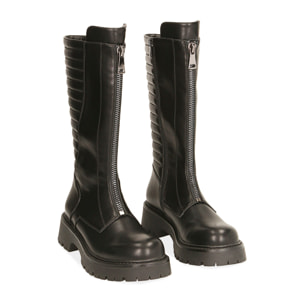 Moteras negras, tacón 4 cm.