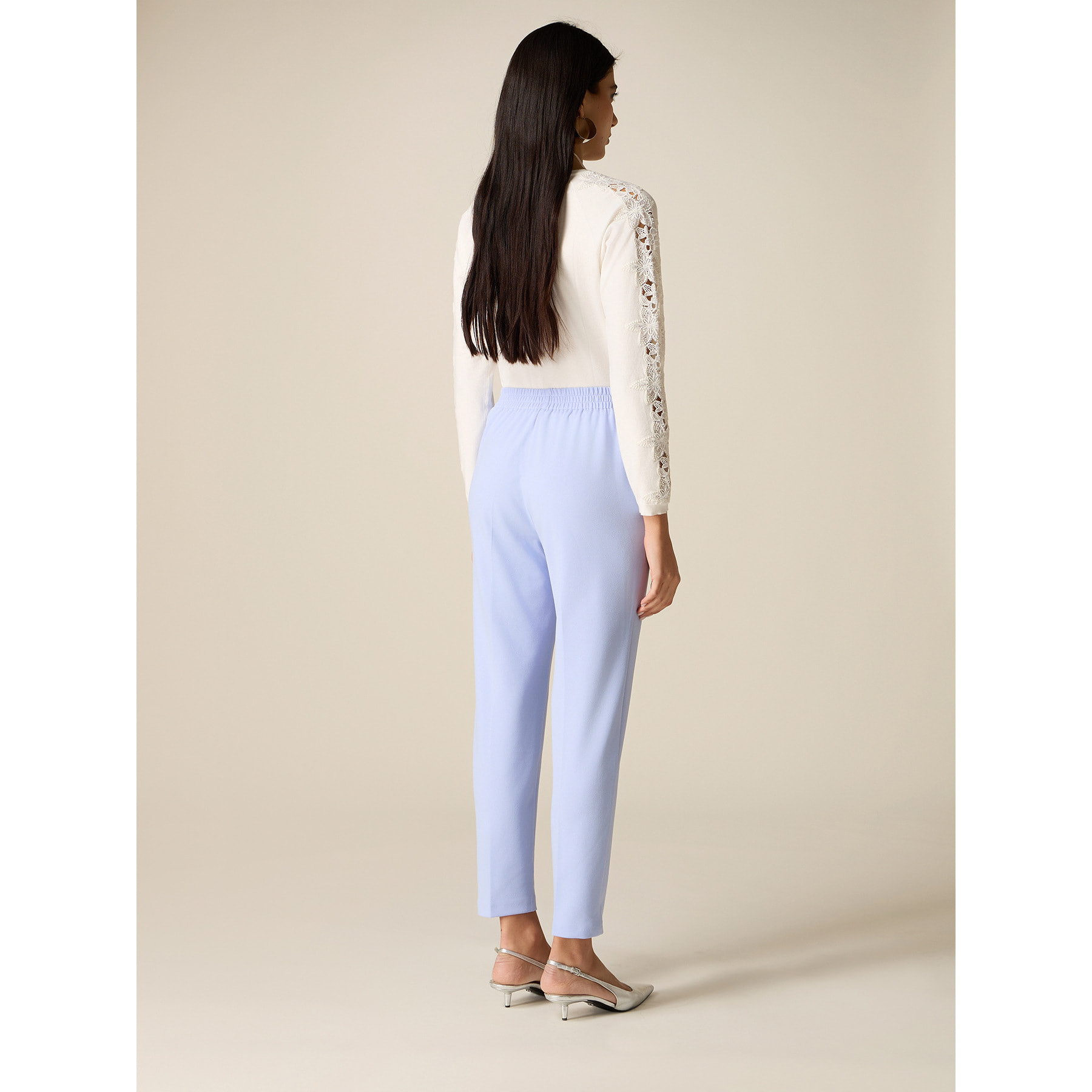 Oltre - Pantalones regulares de tejido crepé - Light - blue