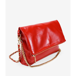 Bolso de hombro rojo con solapa y cadena