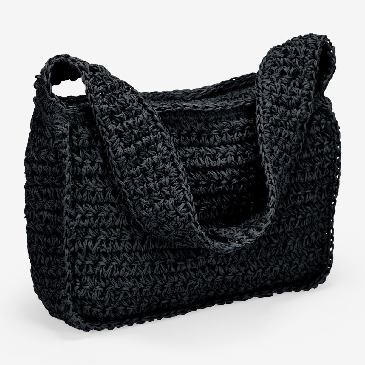 Bolso de hombro negro en rafia