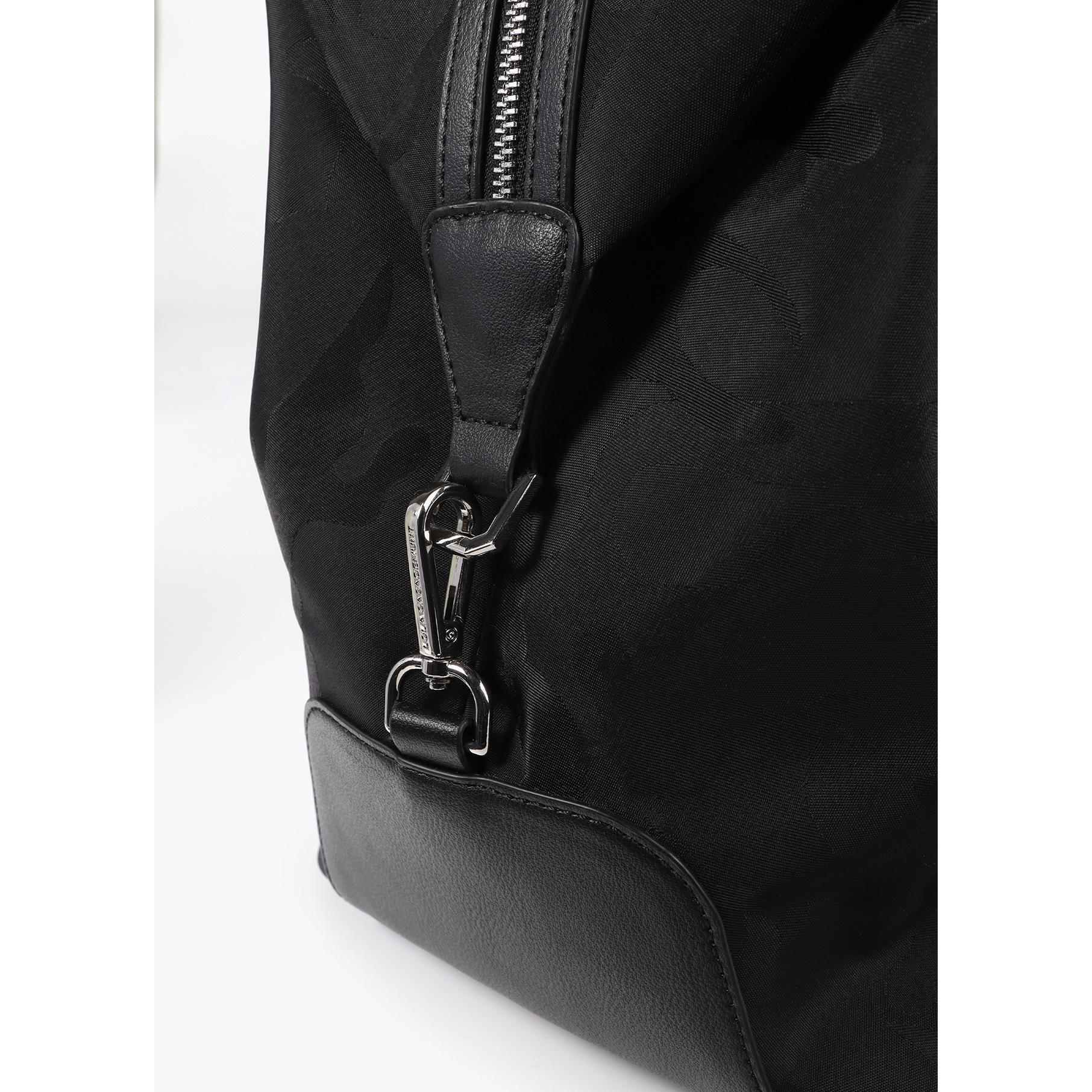 Borsa weekend in nylon jacquard camouflage.