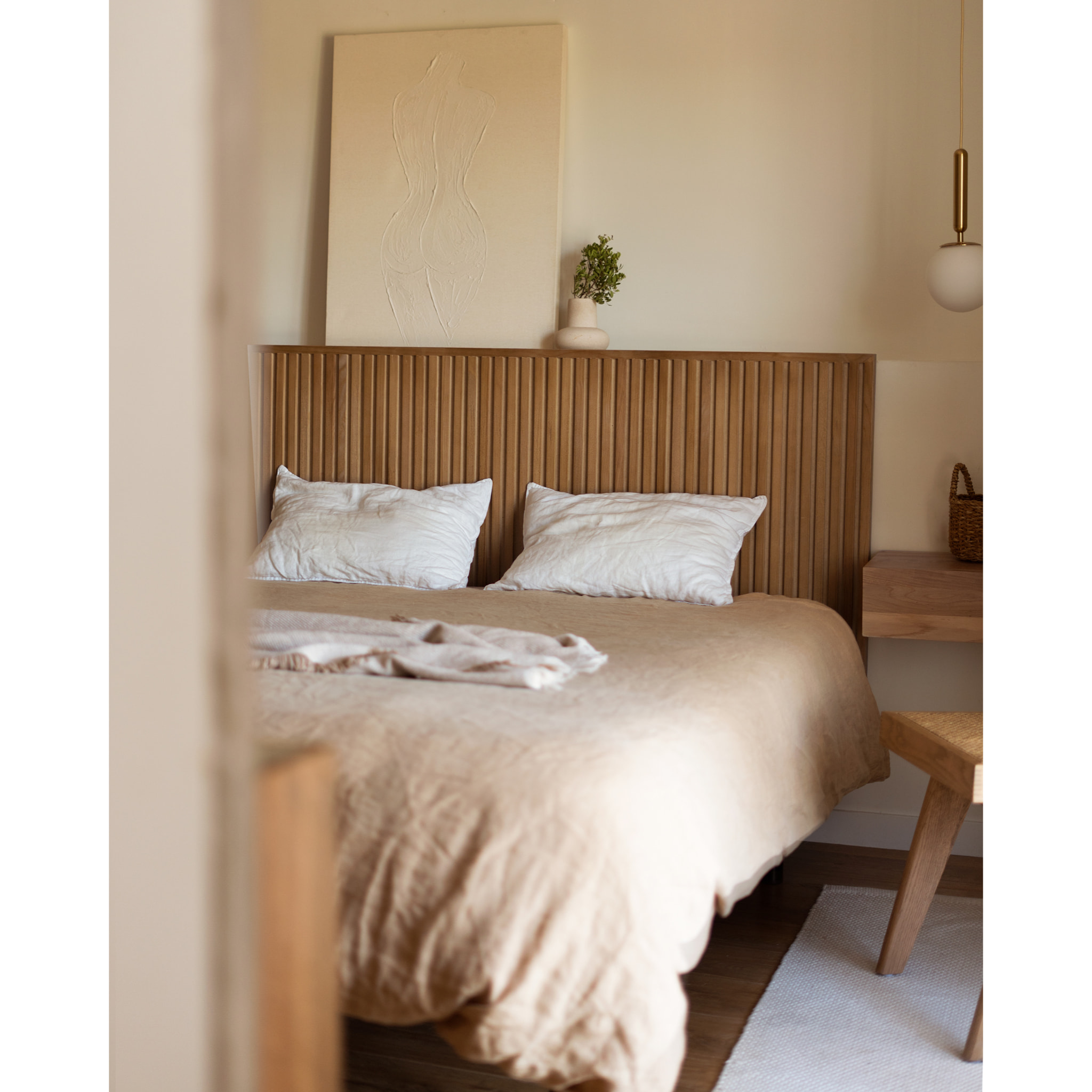 Tableau beige décoratif sur toile de coton avec cadre en bois peint à la main à la peinture à l'huile en différentes tailles