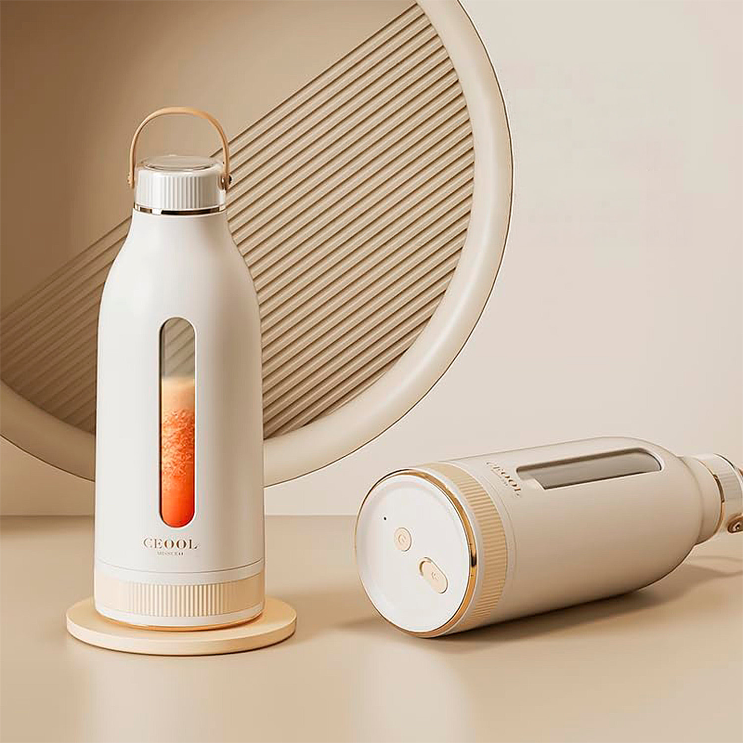 Batidora portátil con diseño de botella de 400ml con 10 cuchillas de acero y batería recargable de 1500mAh.