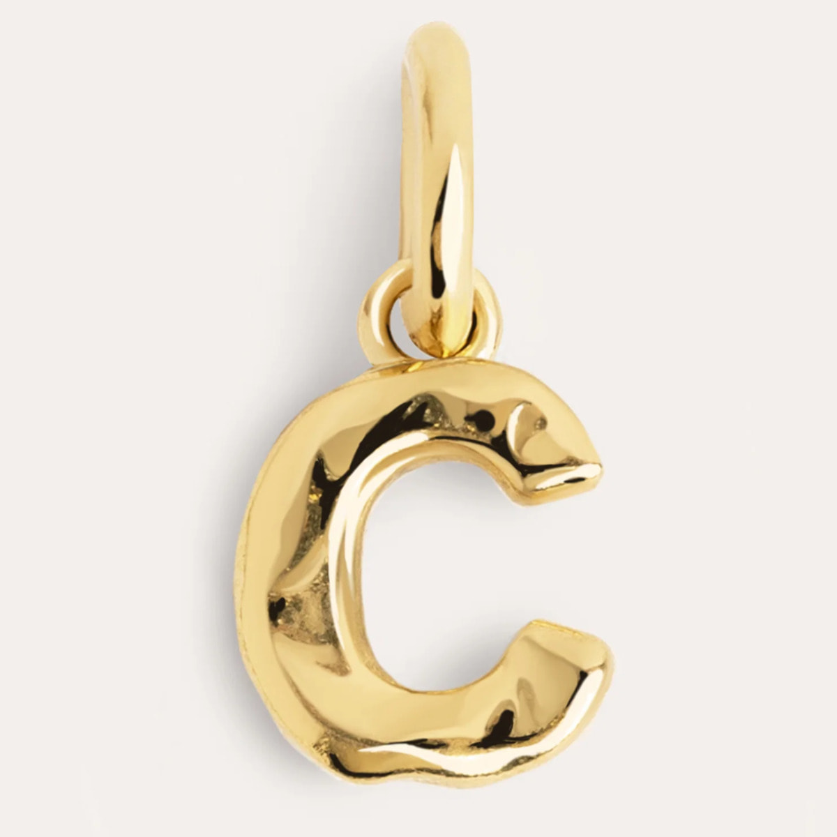 Charm Letter Organic Plata Baño Oro