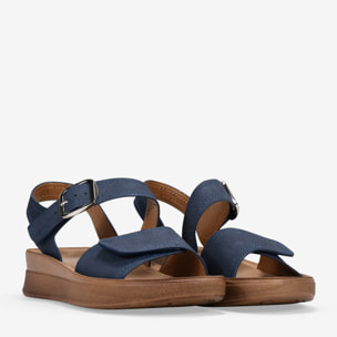 Sandalias de cuña azul con hebilla