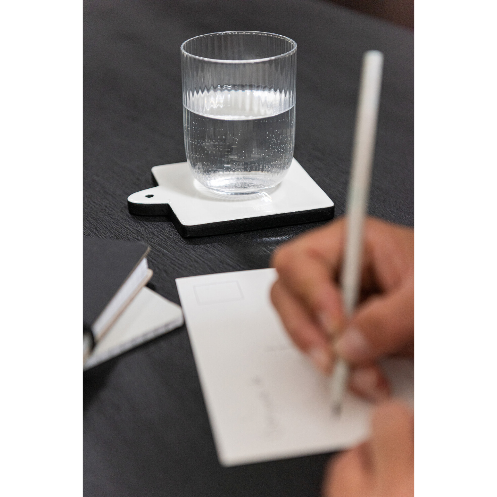 J-Line dessous de verre Square Vik - bois - noir/blanc