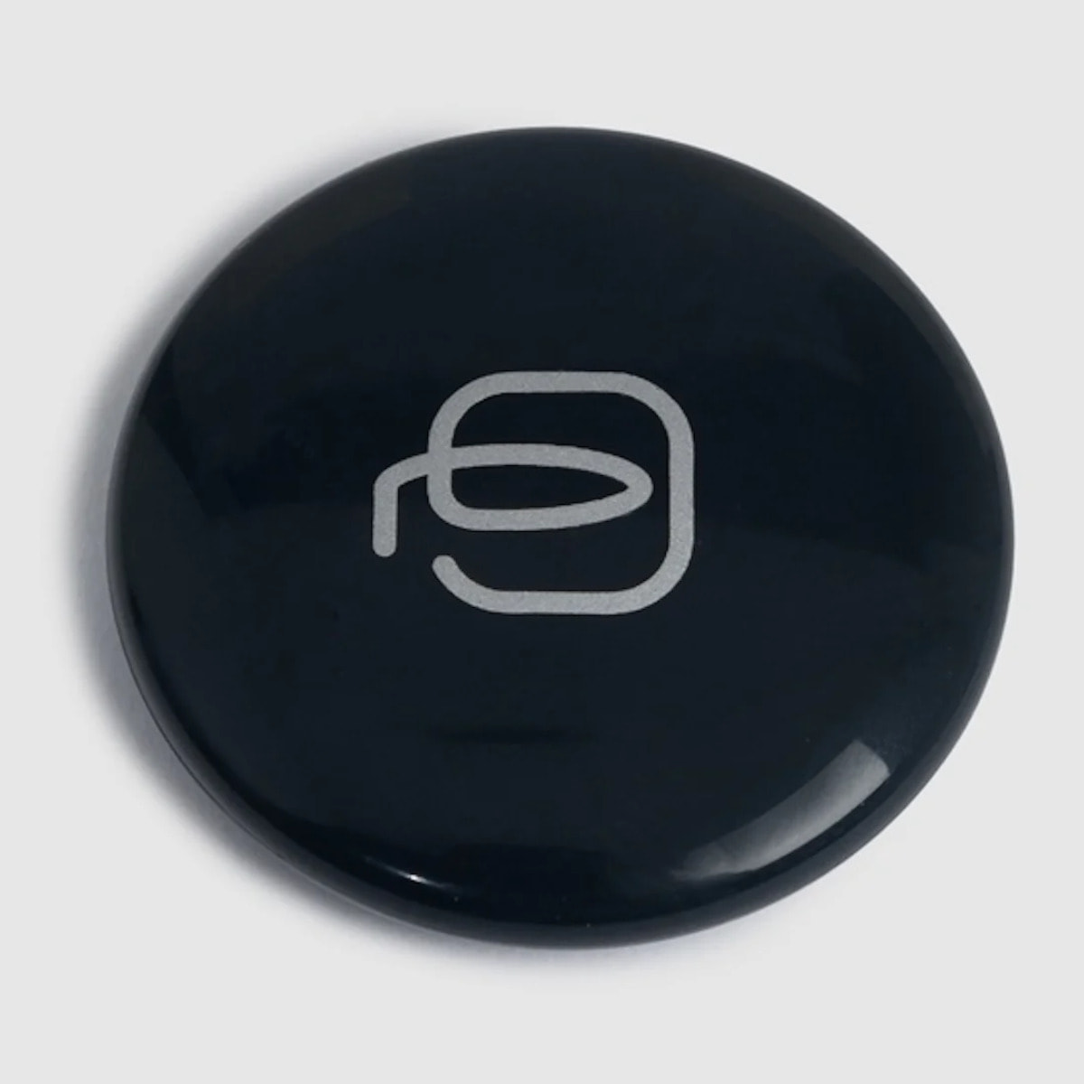 Piquadro CONNEQU 4.0, compatibile con app Find My e FindN