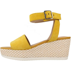 Sandalias Mujer de la marca GEOX  modelo D LIPARI A Yellow