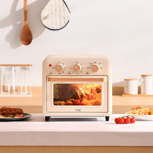 Horno freidora de aire con 15 litros de capacidad. Panel de control mecánico y 1300W de potencia.