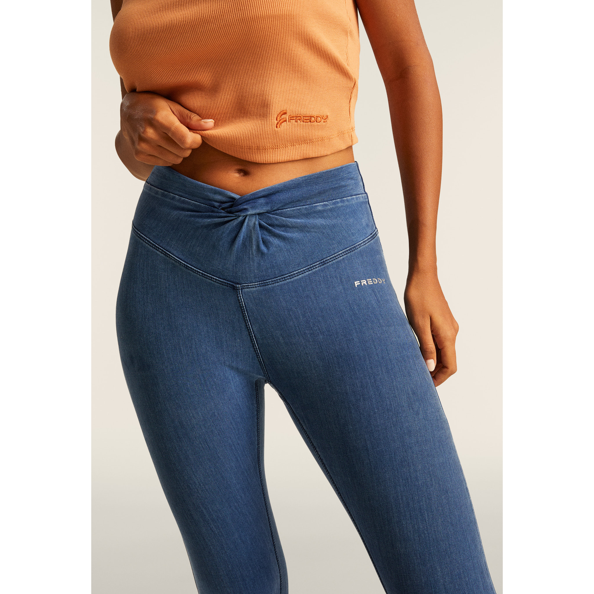 Jeggings N.O.W. 7/8 con vita alta in tencel denim