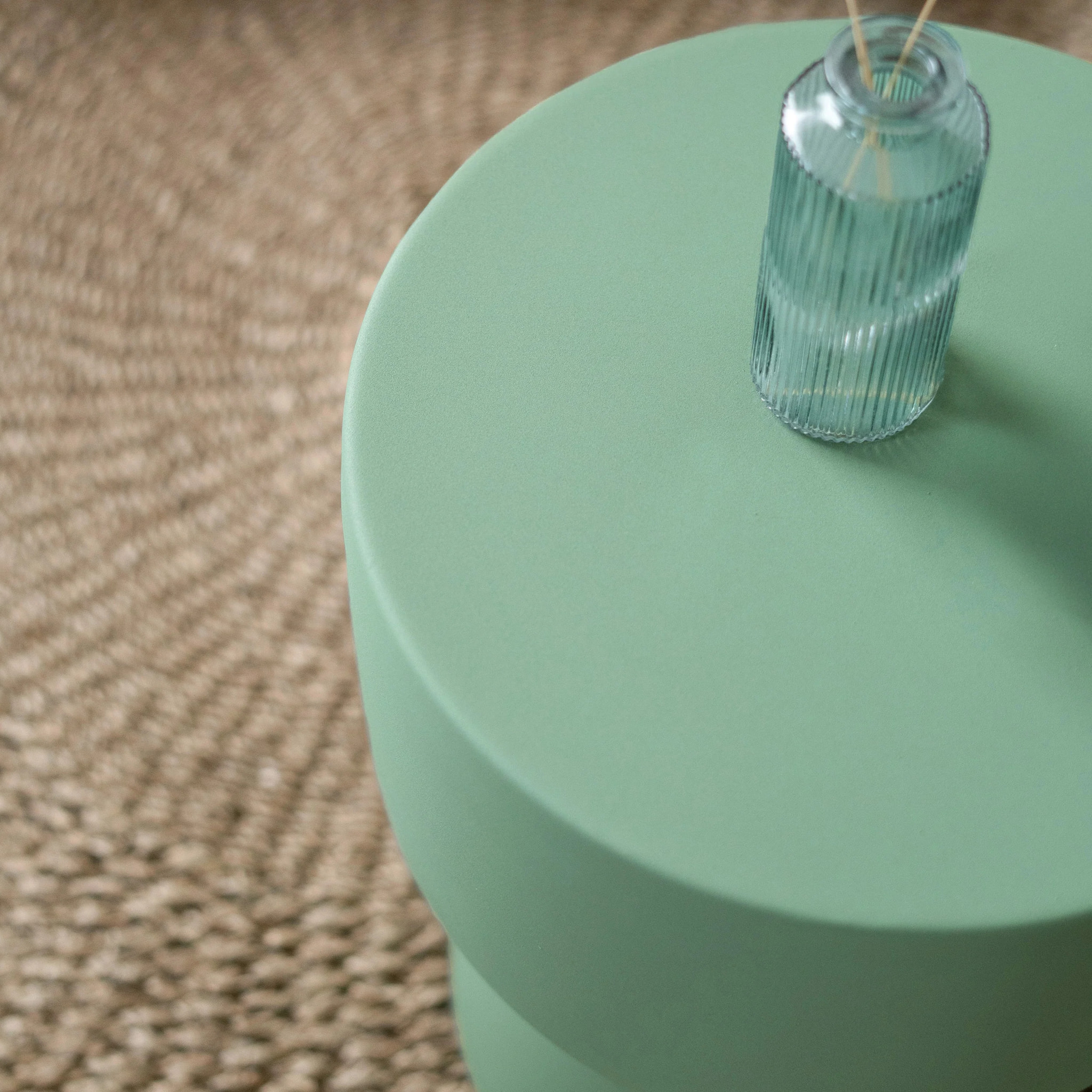 Table d'appoint ronde en métal vert D34 cm - Prisca