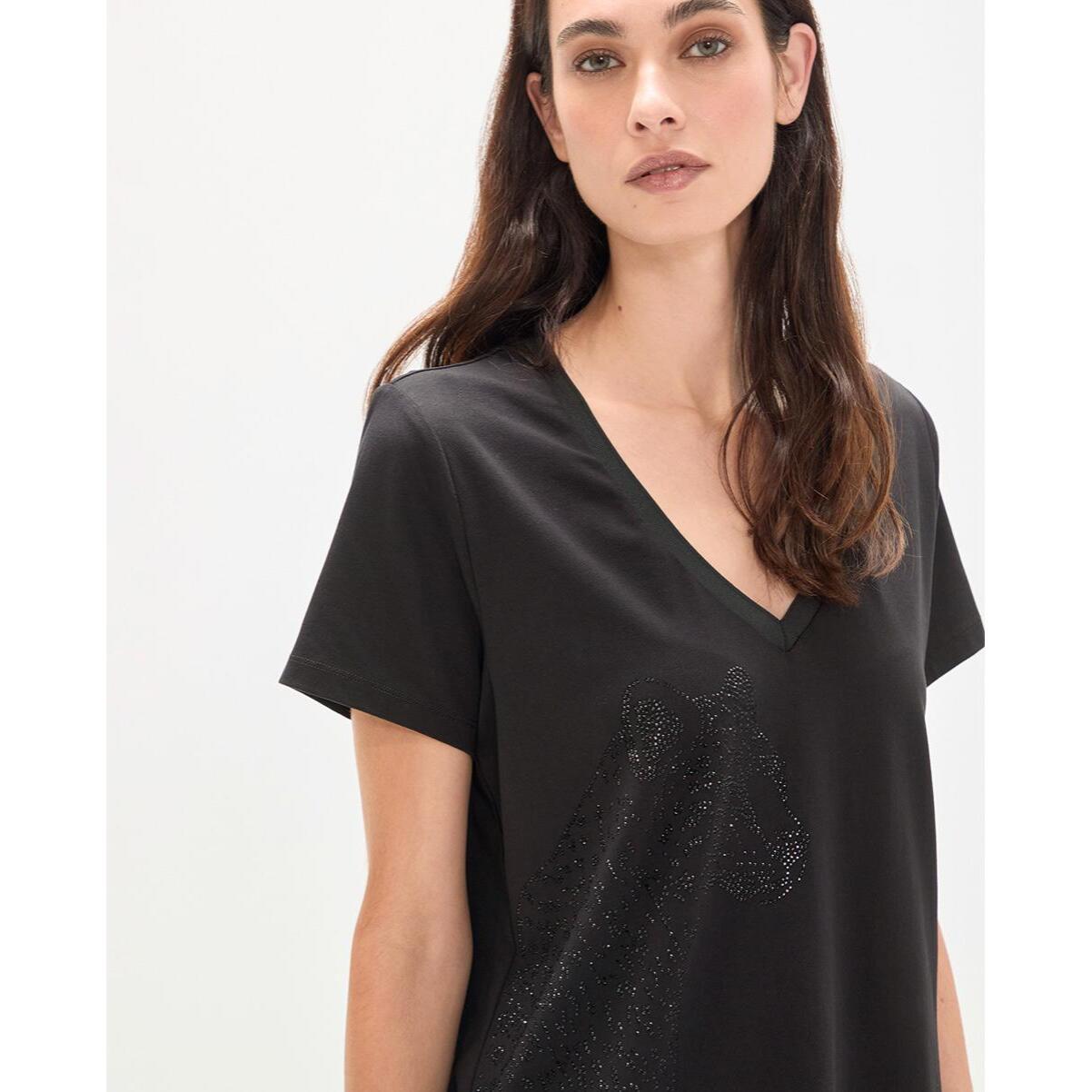 T-shirt con scollo a V con stampa animalier e strass