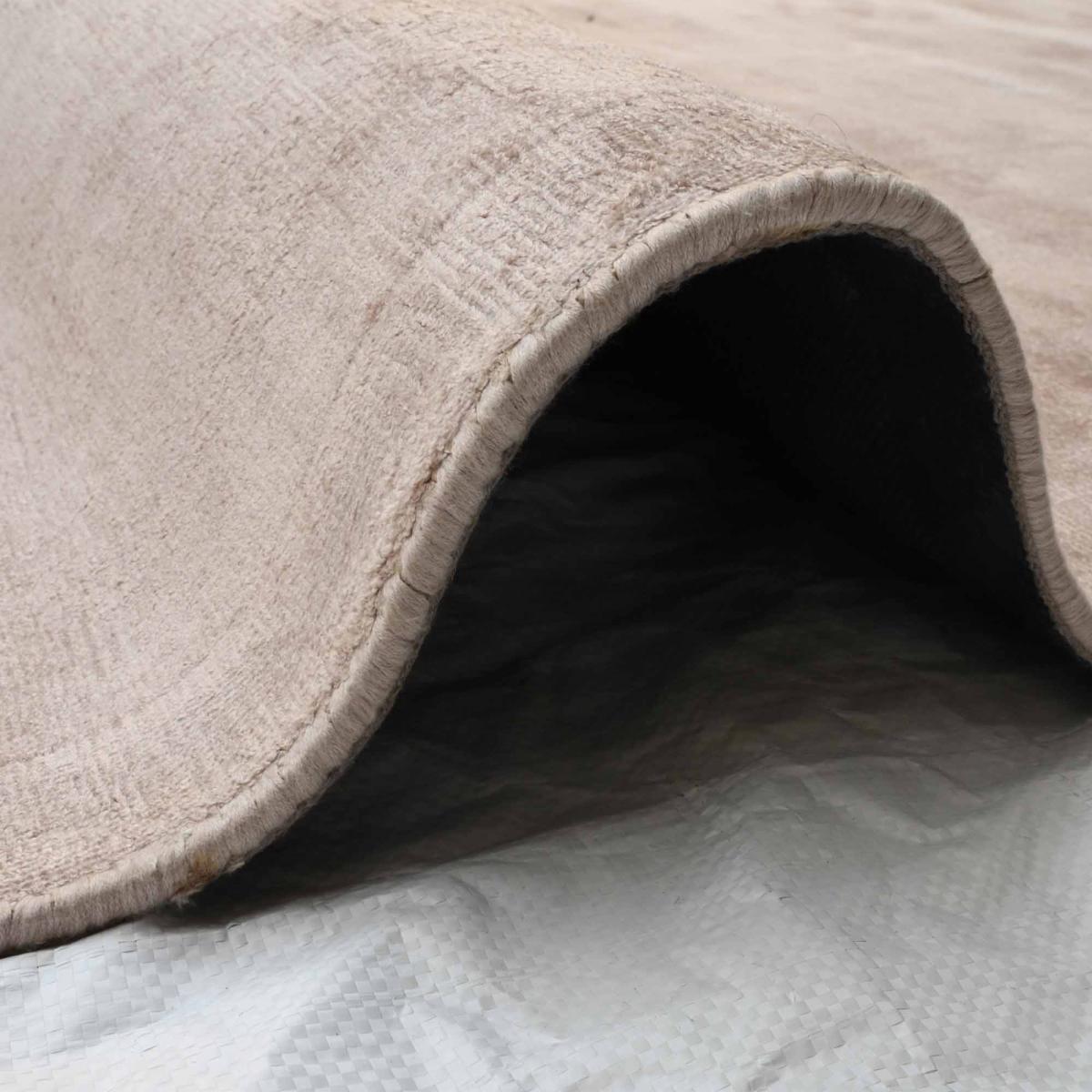 Tapis artisanal doux et soyeux tufté main en viscose