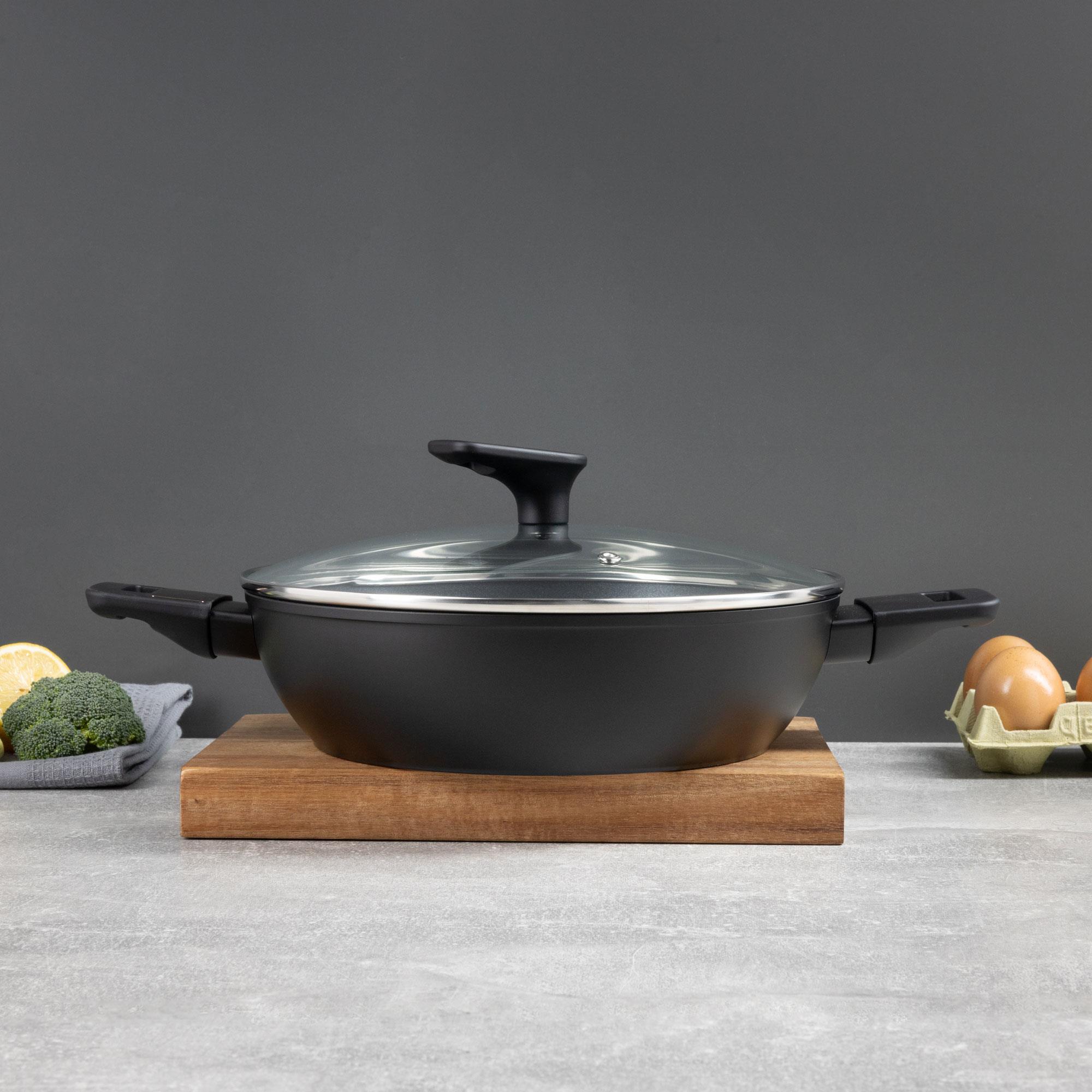 cacerola baja ø28cm 4,2l con tapa en aluminio forjado color negro