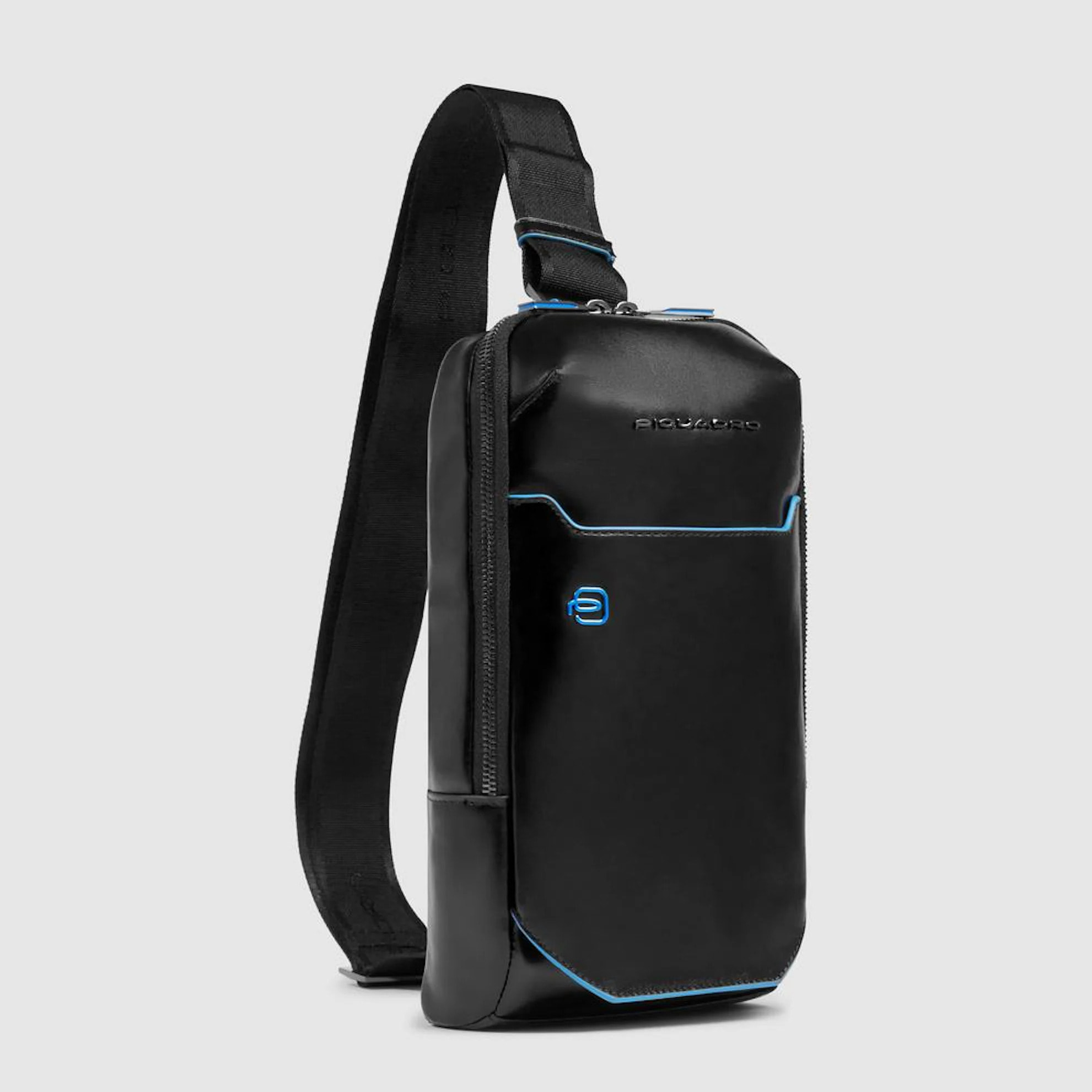 Piquadro Zaino monospalla personalizzabile in pelle porta iPad®mini