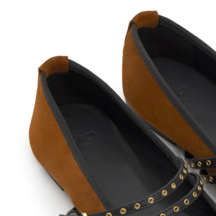 Bailarina plana Gina en serraje con cierre de hebilla