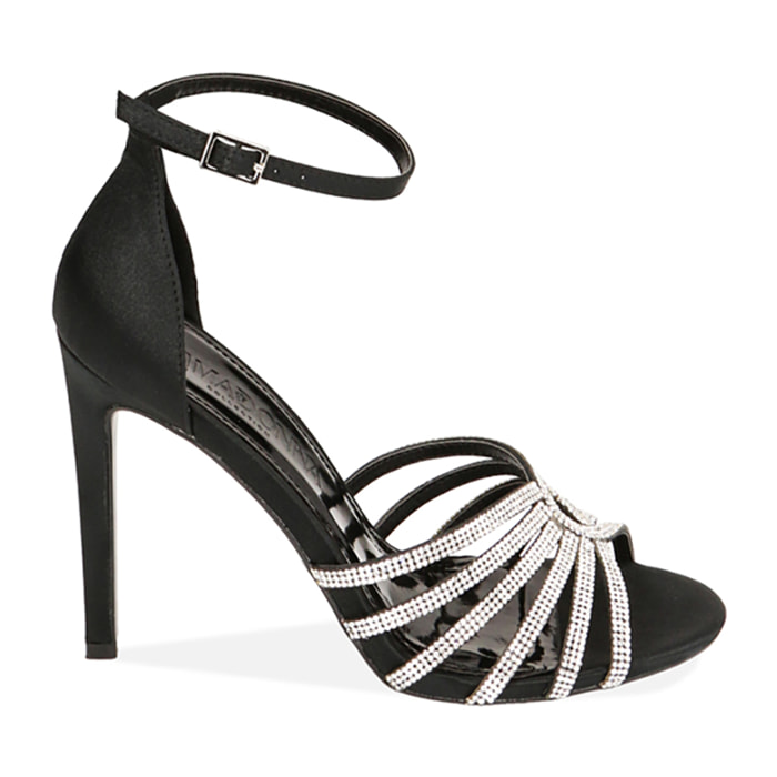 Sandalias de raso negro, tacón 10,5 cm.