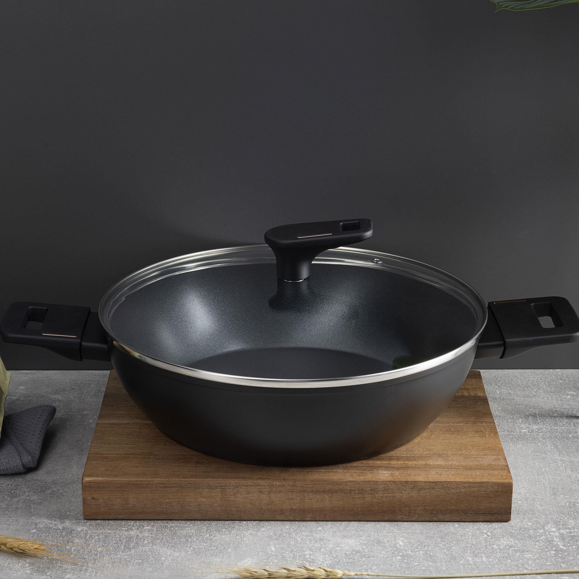 Set de Cocina con 2 Cacerolas Ø20Ø28cm en Aluminio forjado + 2 Sartenes Ø20Ø24cm + Sartén Grill 28x28cm + Wok Ø30cm en Aluminio fundido Copper Bergner