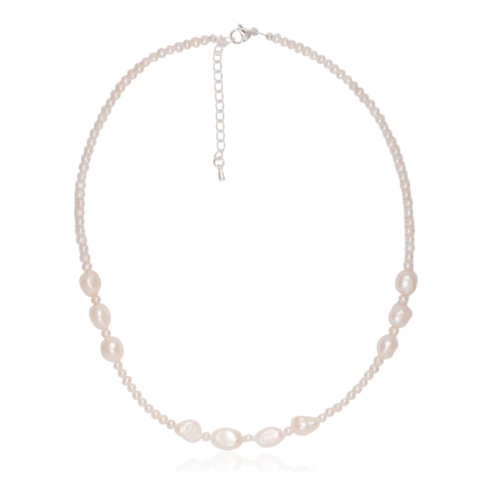 Abundantia Collar de perlas naturales de distintos tamaños, con cierre de mosquetón.