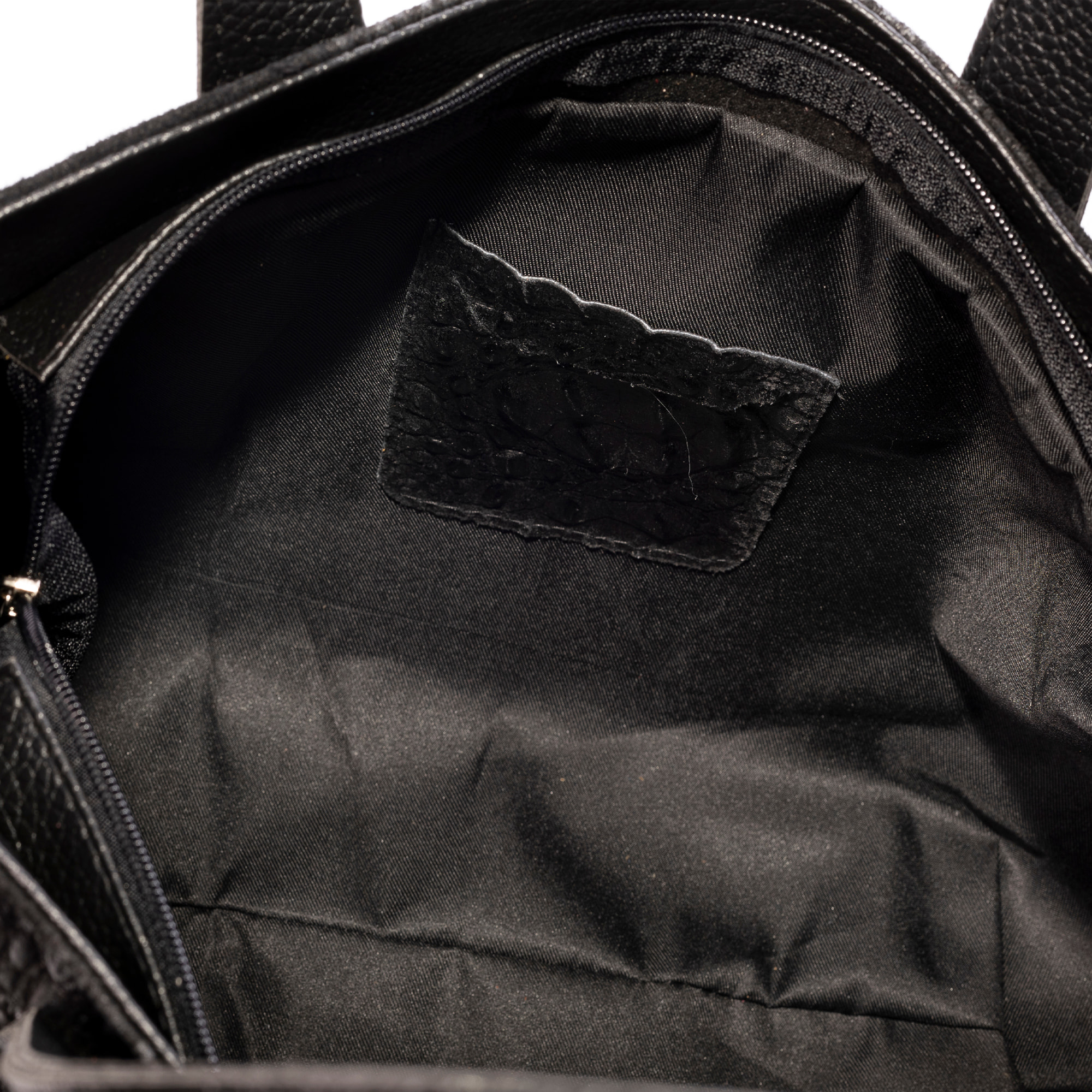 Borsa Arsiè da donna. Vera pelle scamosciata goffrata coccodrillo.