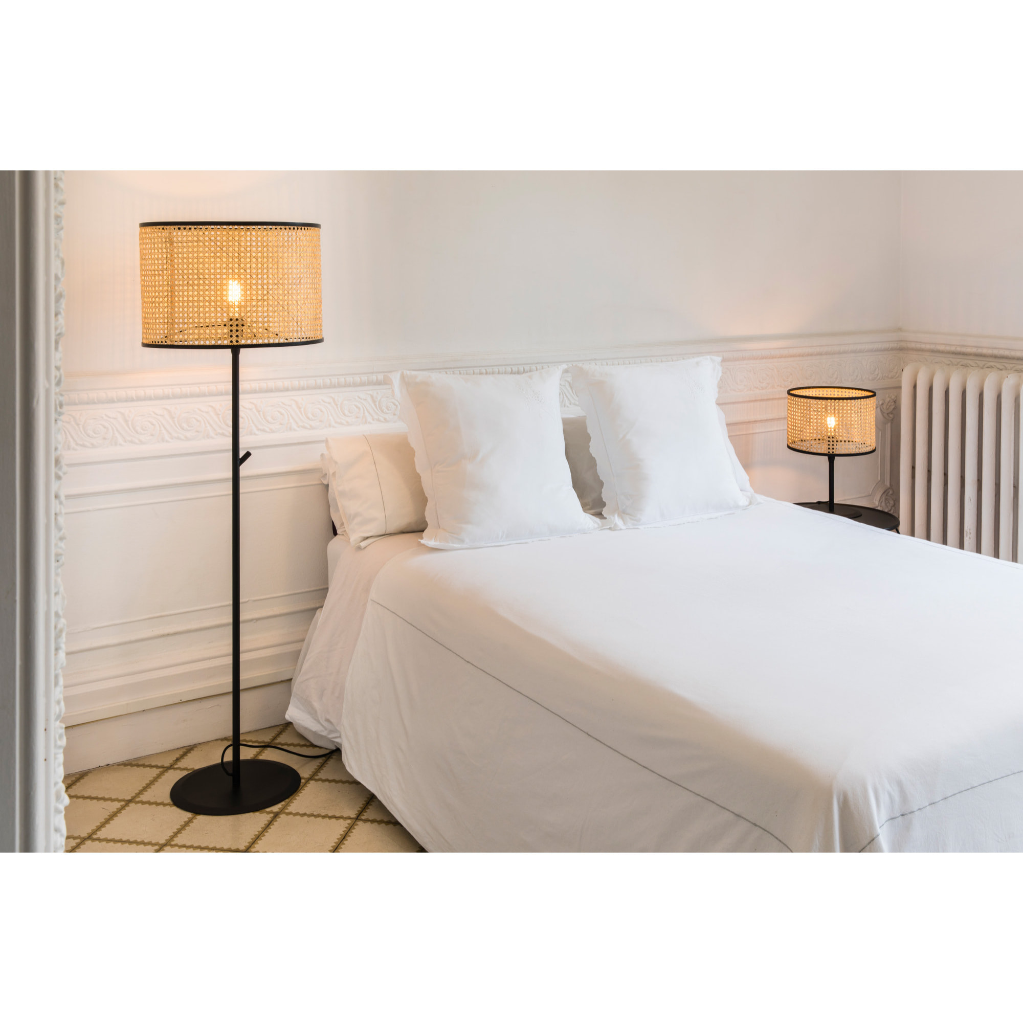 MAMBO Lampadaire noire/rotin