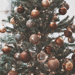 set de 100 bolas de navidad color café pet con diferentes diseños y acabados