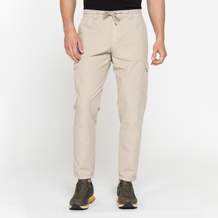 PANTALONI CHINO CON COULISSE E TASCONI LATERALI