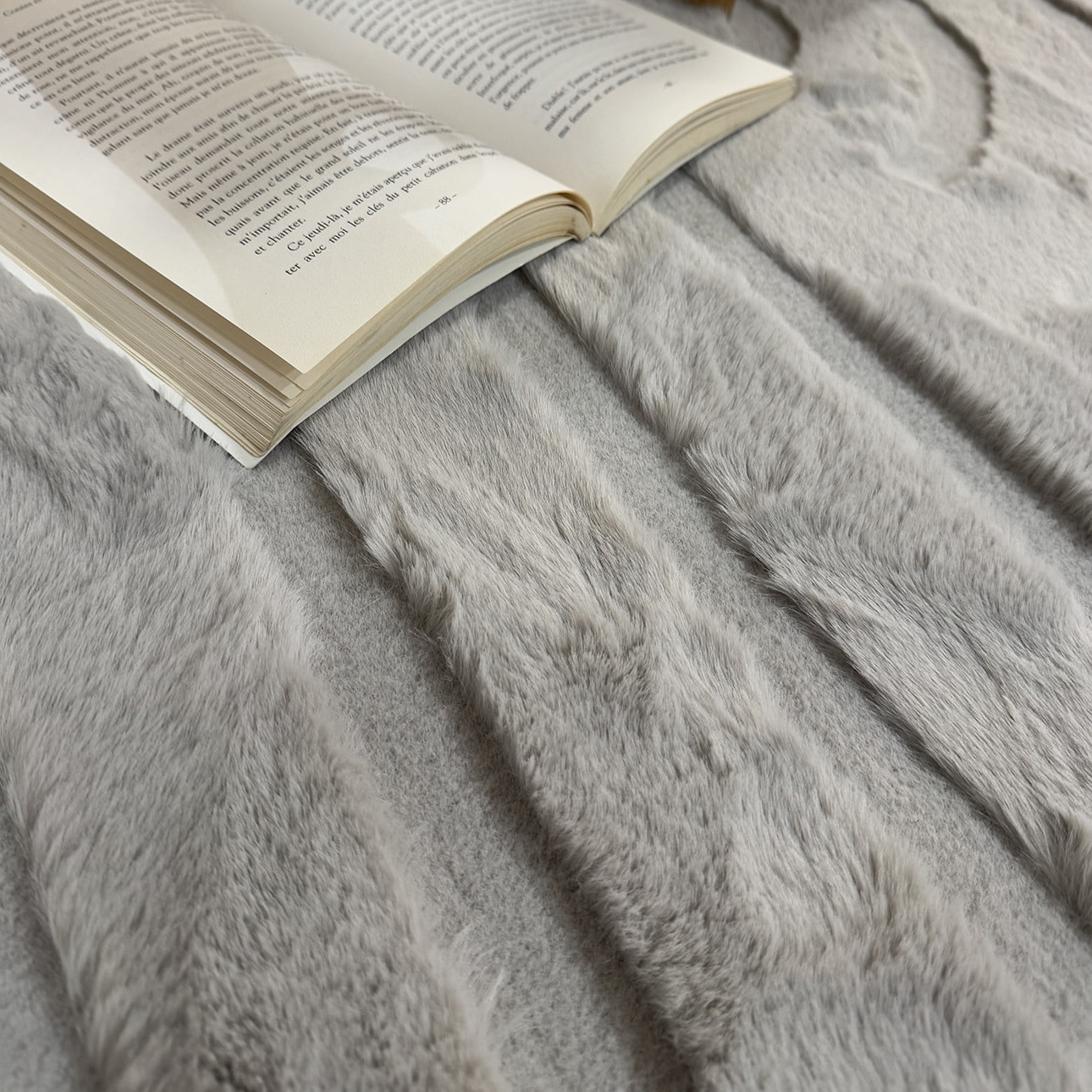 ALASKA - Tapis doux à motif graphique gris