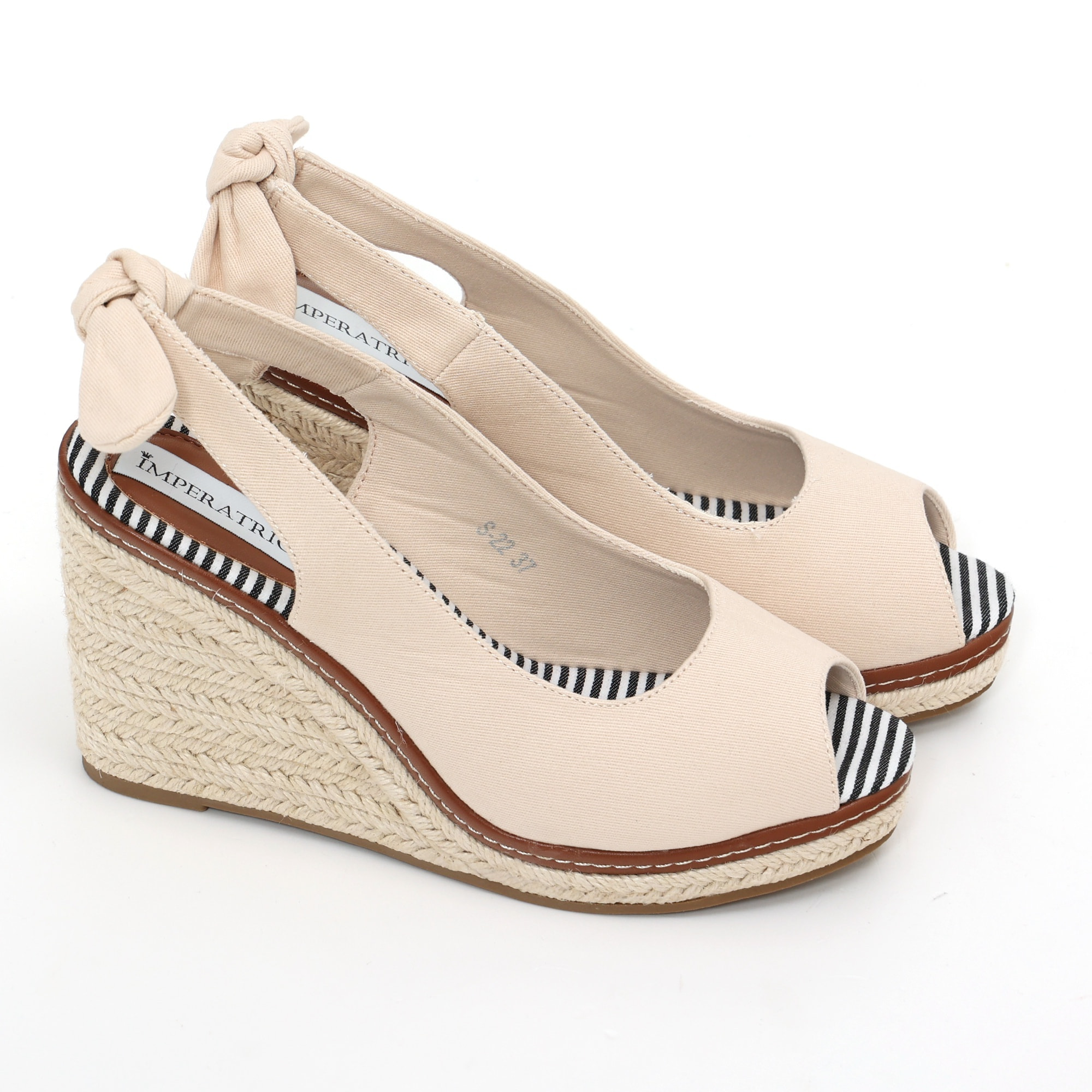 Sandali in tessuto con zeppa