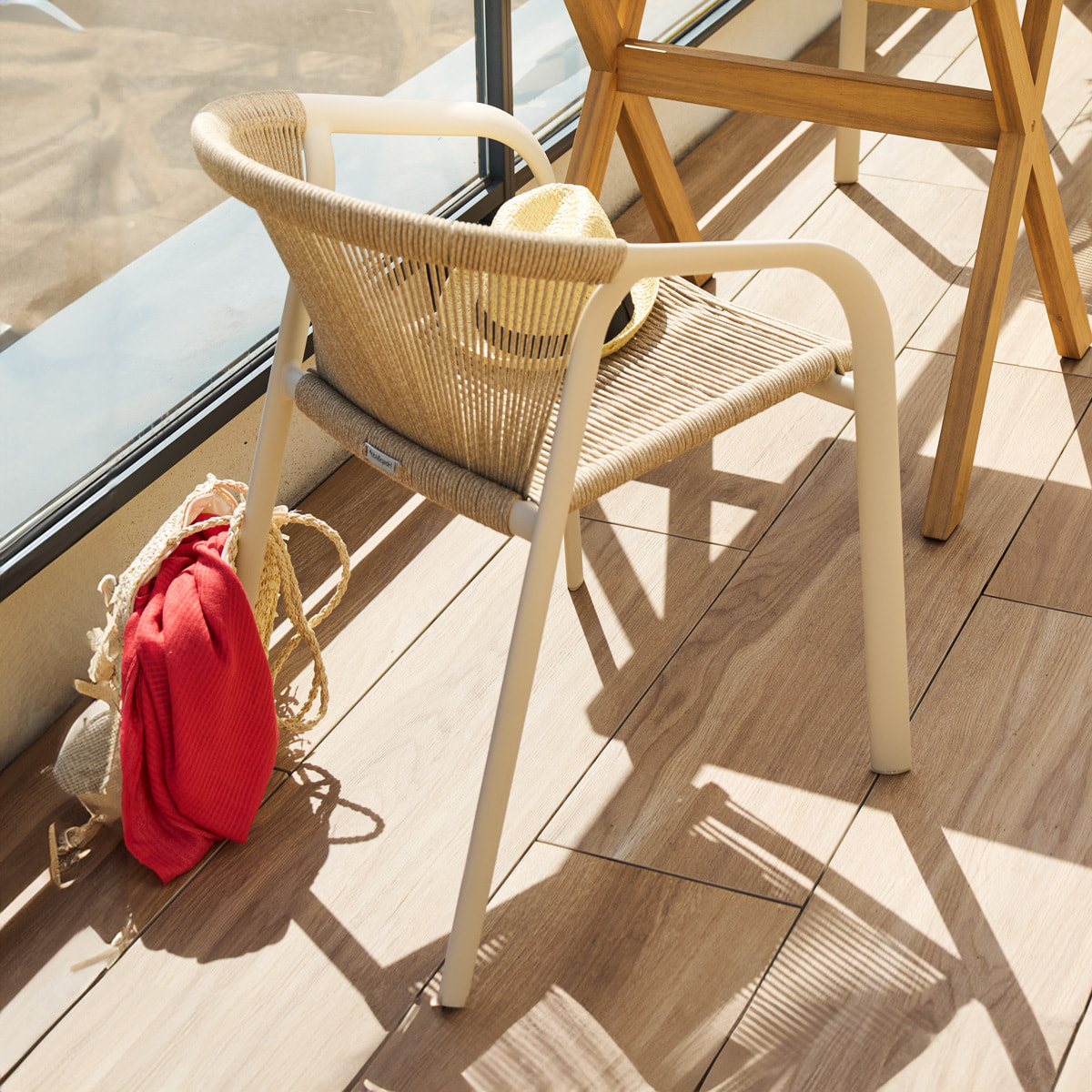 Fauteuil de jardin empilable "Riu" argile & beige aluminium