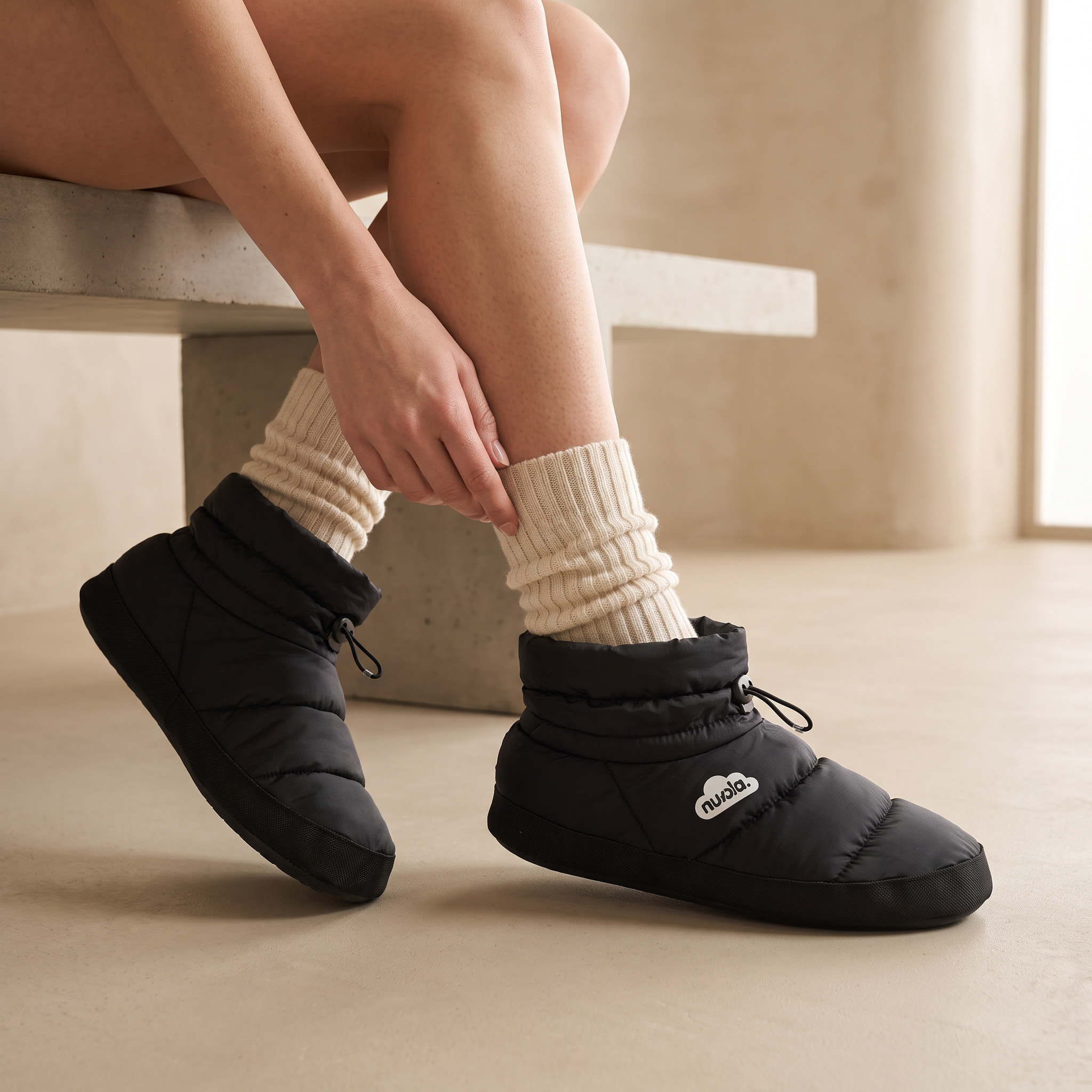 Zapatilla de estar por casa ,Boot Home Suela de Goma.