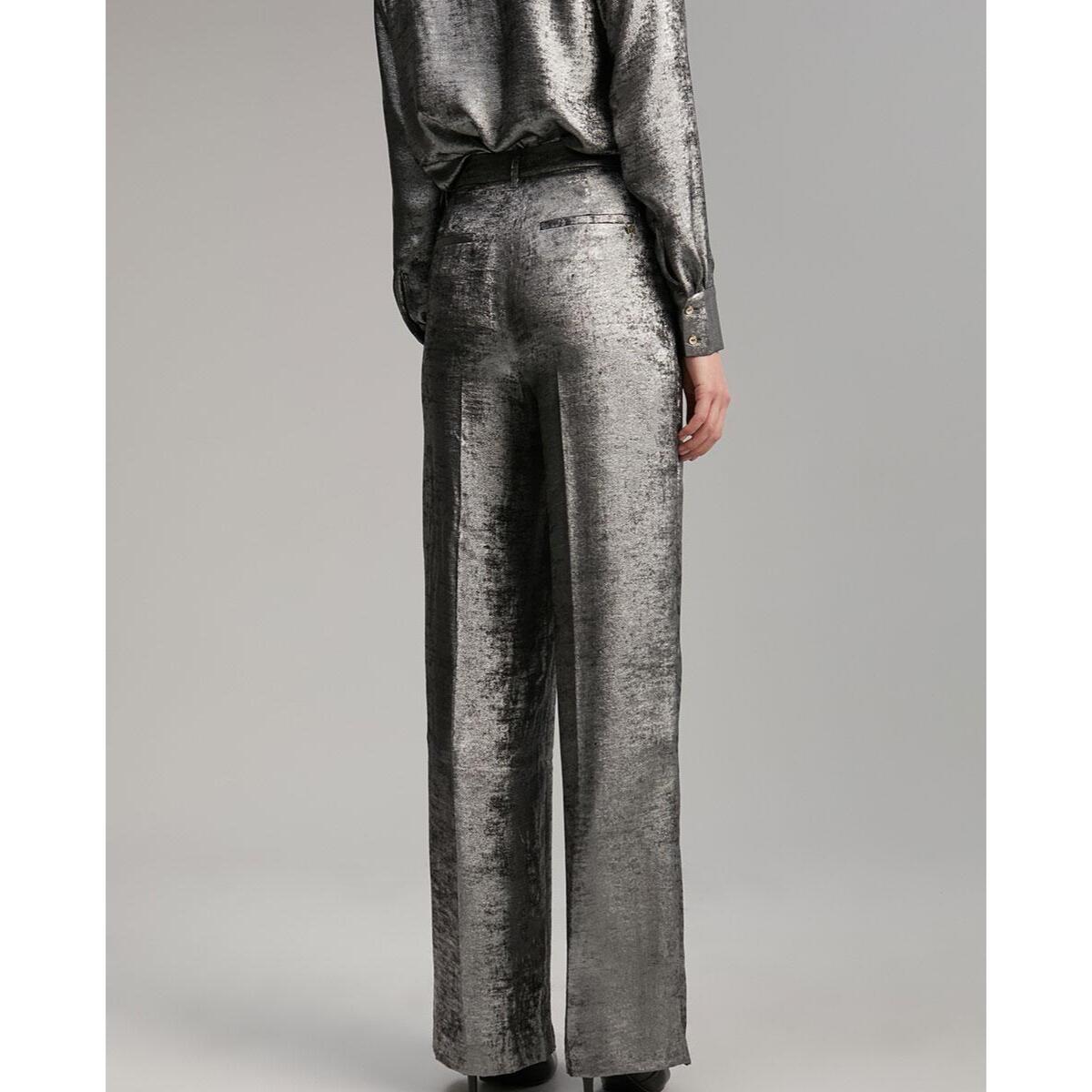 Pantaloni laminati