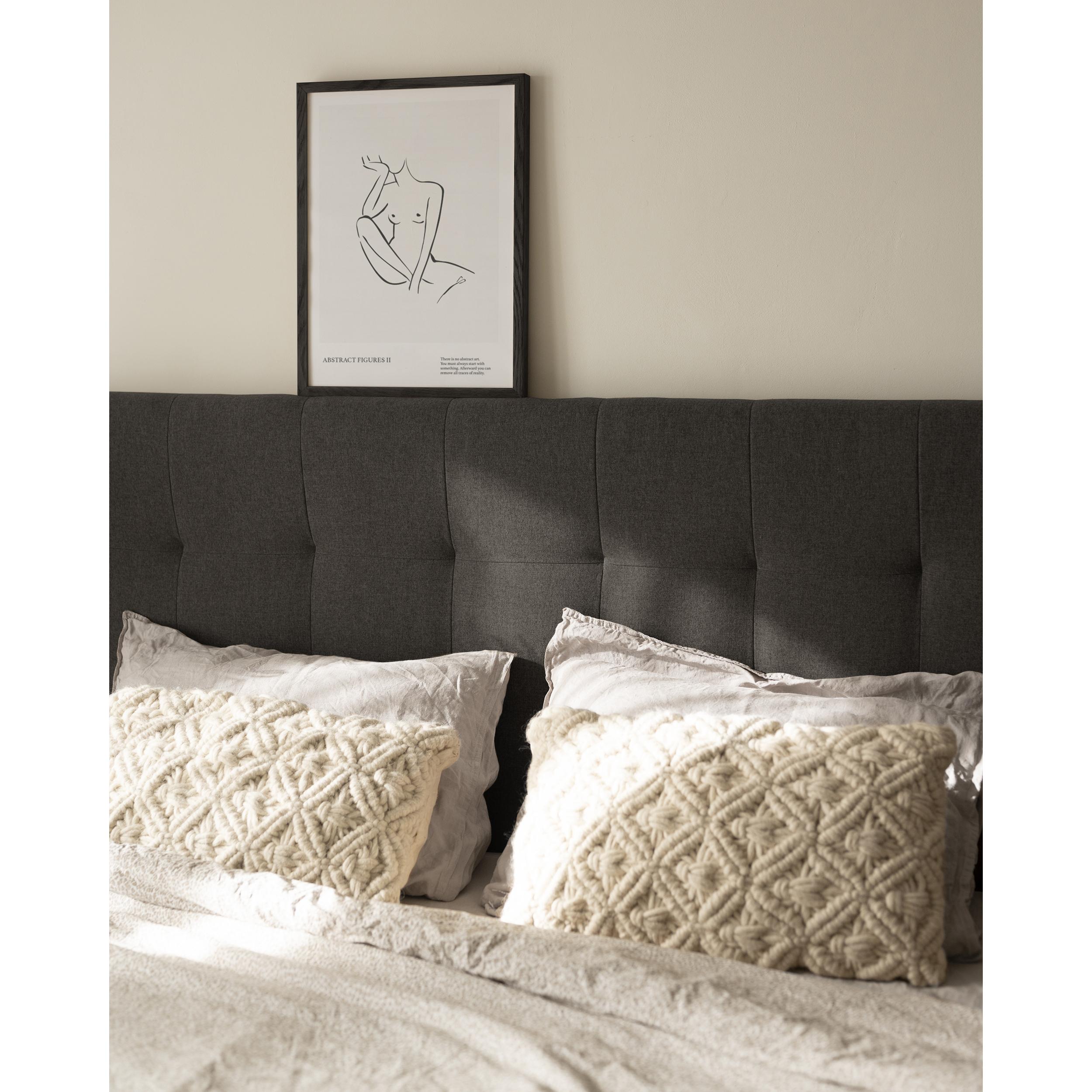 Tête de lit rembourrée en polyester avec plis en noir de différentes tailles