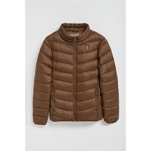 Chaqueta Chase ultralight marrón con parche Rigby Go