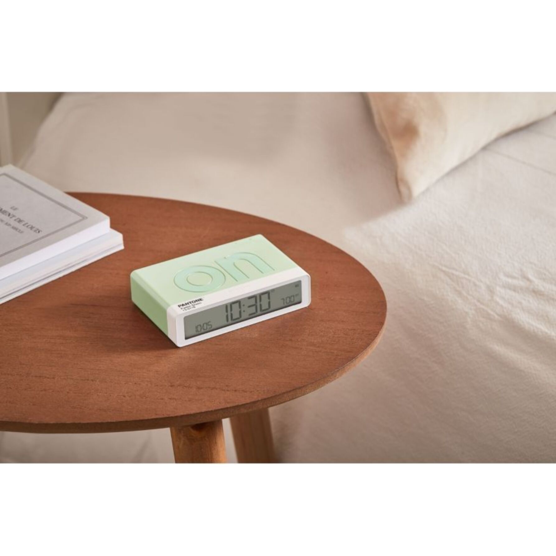 Réveil LEXON x Pantone Flip Classic Pastel Green
