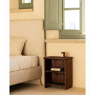 Mesita de noche de madera maciza en tono nogal de 50x42cm Alto: 50 Largo: 42 Ancho: 27