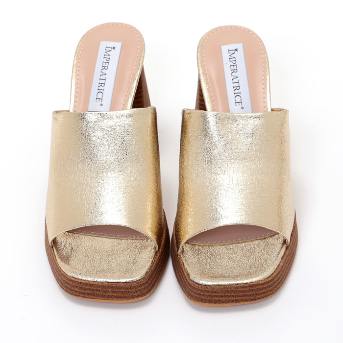 Sandali in simil pelle con tacco e zeppa in sughero