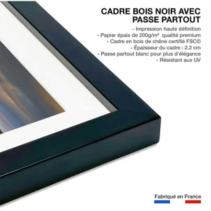 Affiche Chute d'eau by night Affiche sous cadre noir