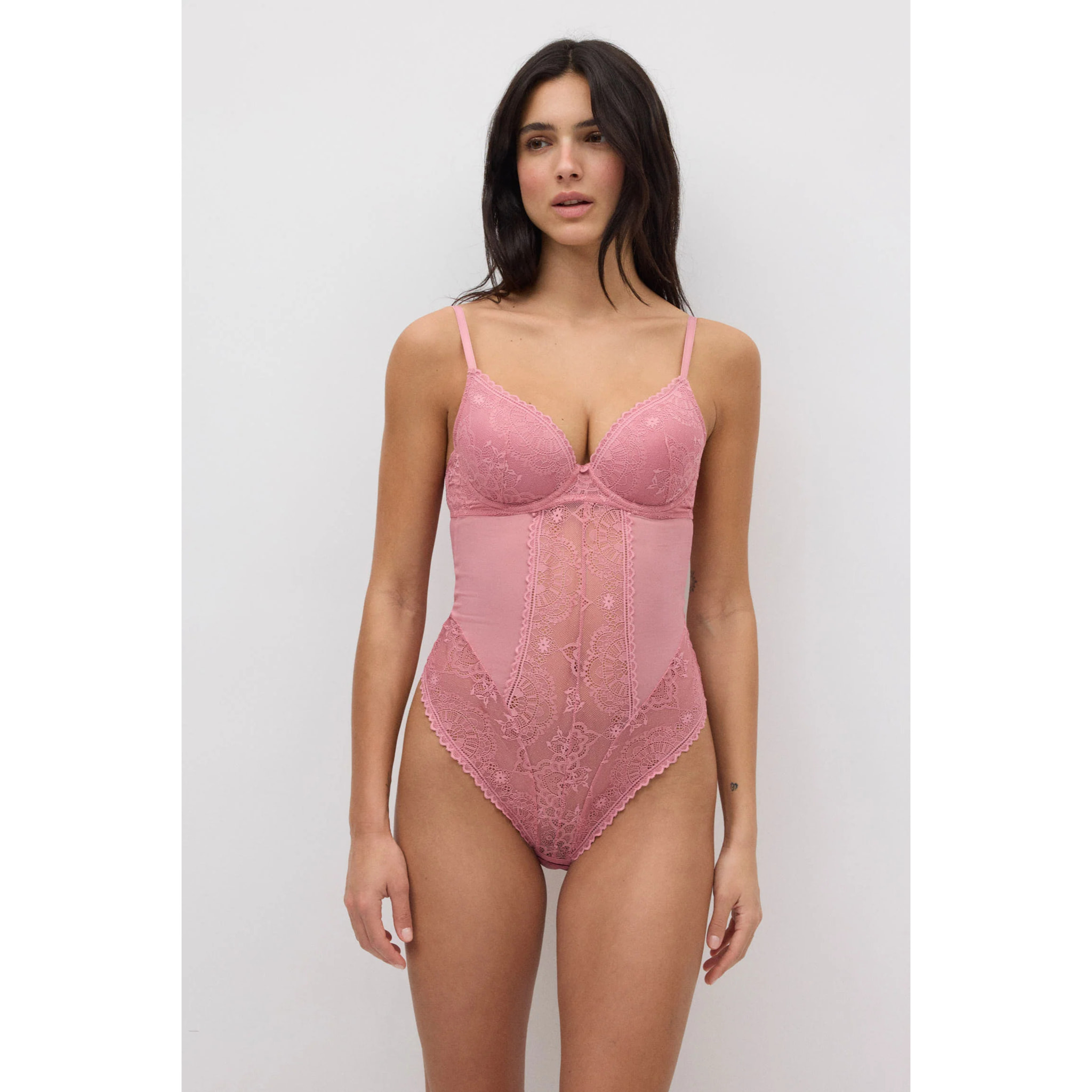 Body push-up in pizzo nero con perizoma