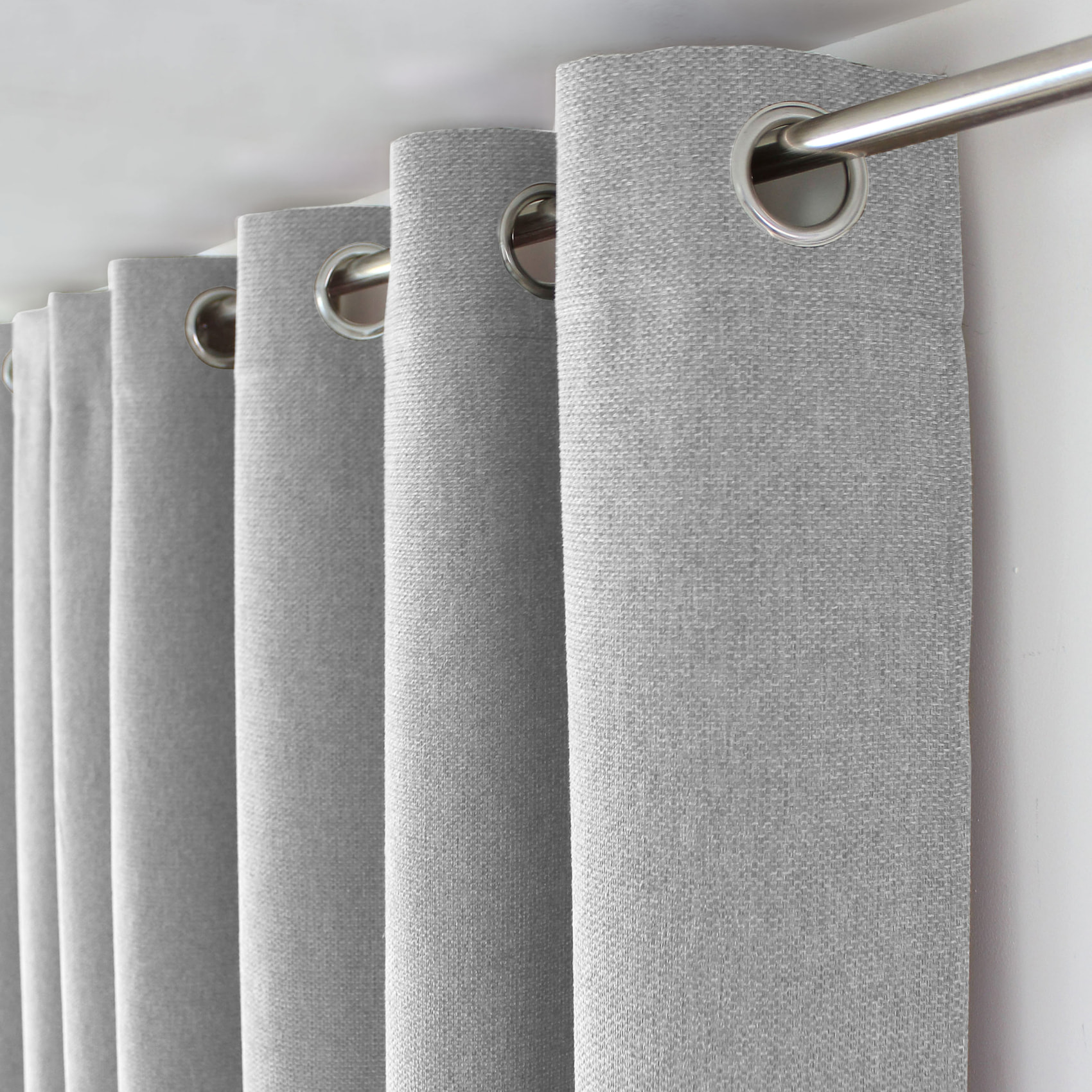 Rideau à oeillets en velours chenillé - Gris clair