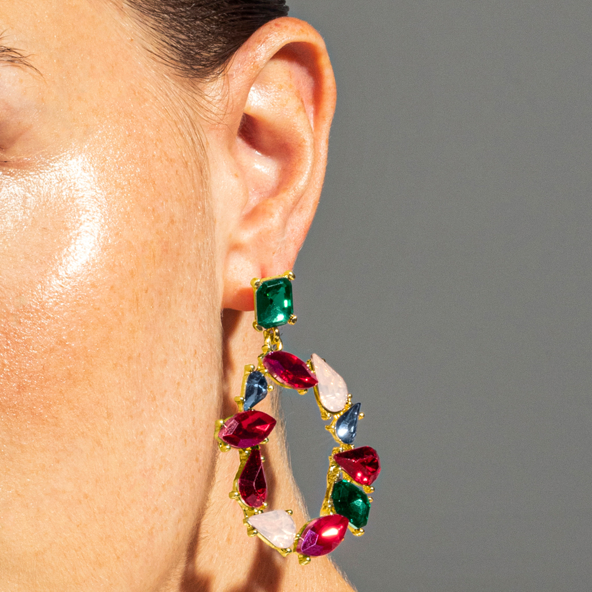 Pendientes de Lacado Blanco acabado en oro amarillo de 18k