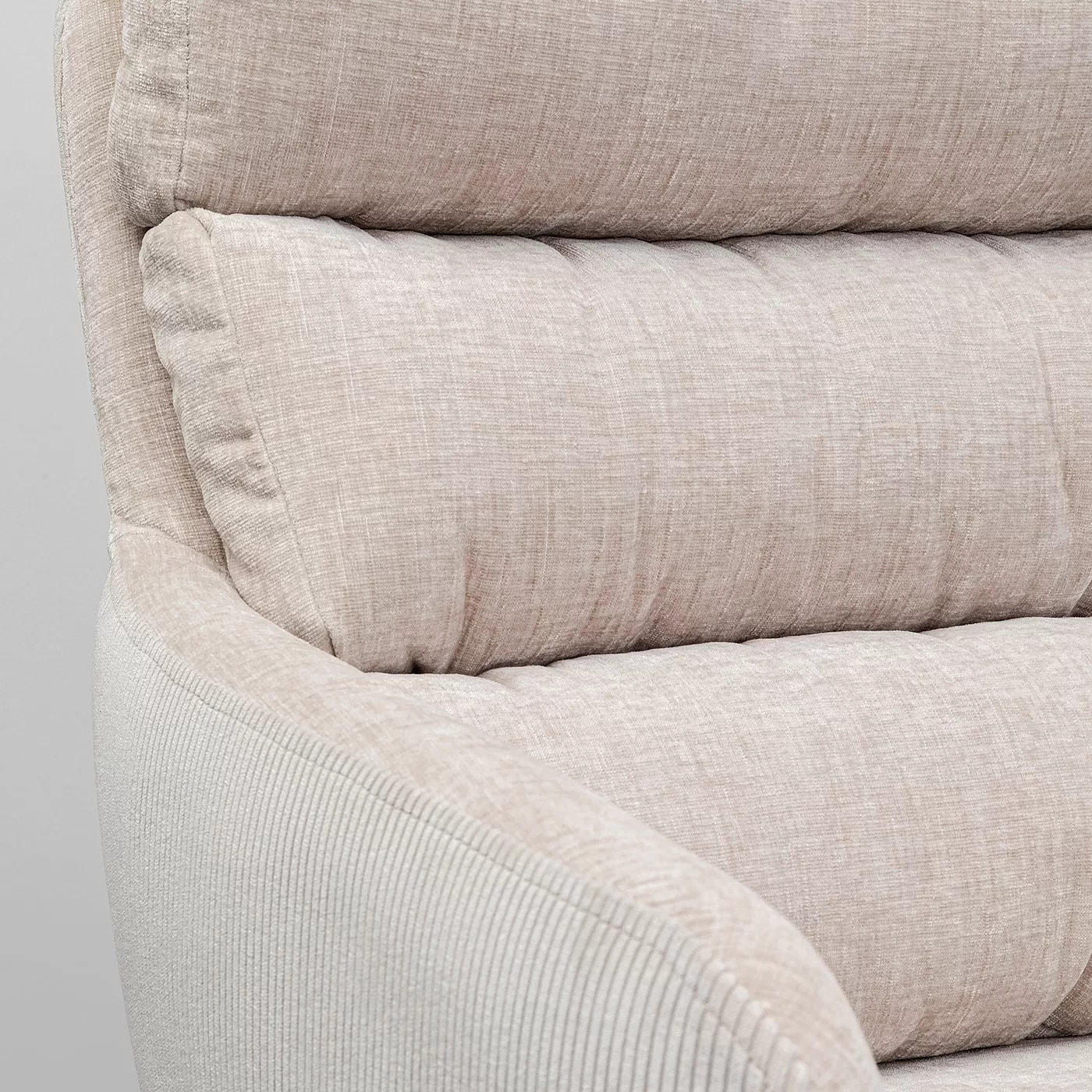 Chaise avec accoudoirs pivotante Bosse crème Kare Design