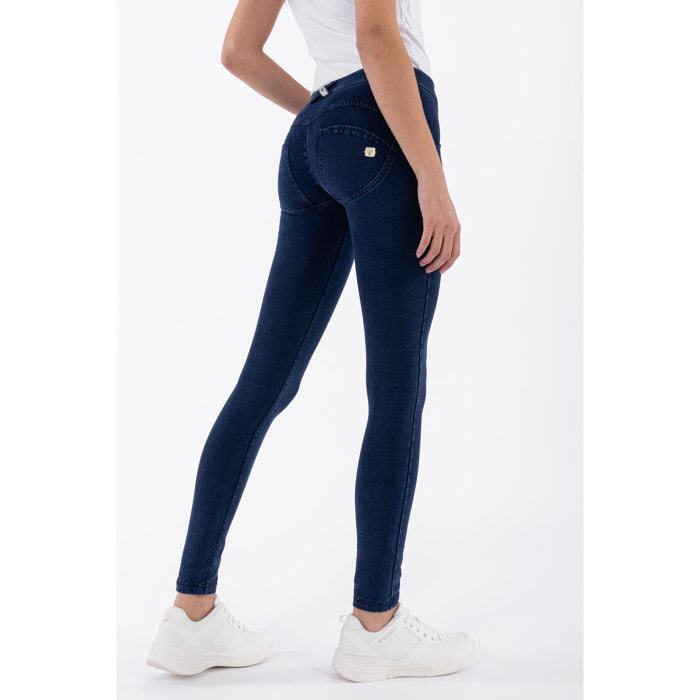 Pantalone WR.UP® skinny vita e lunghezza regular in denim scuro