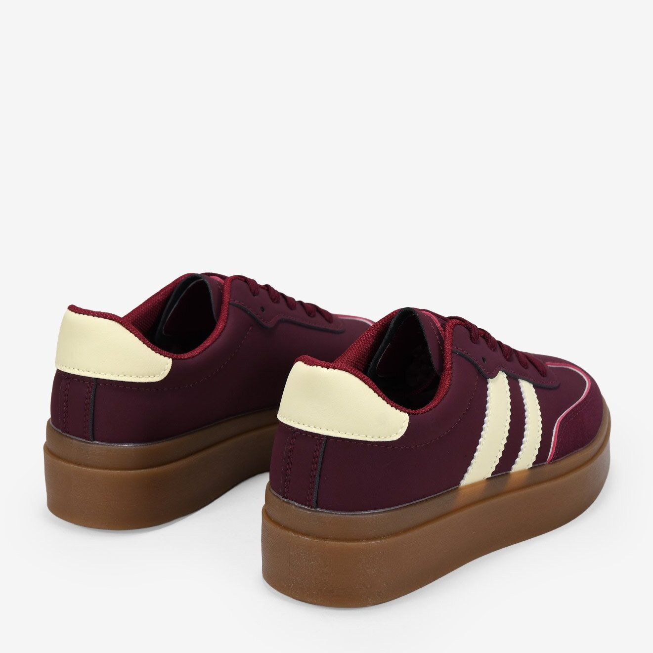 Zapatillas de plataforma burdeos con cordones