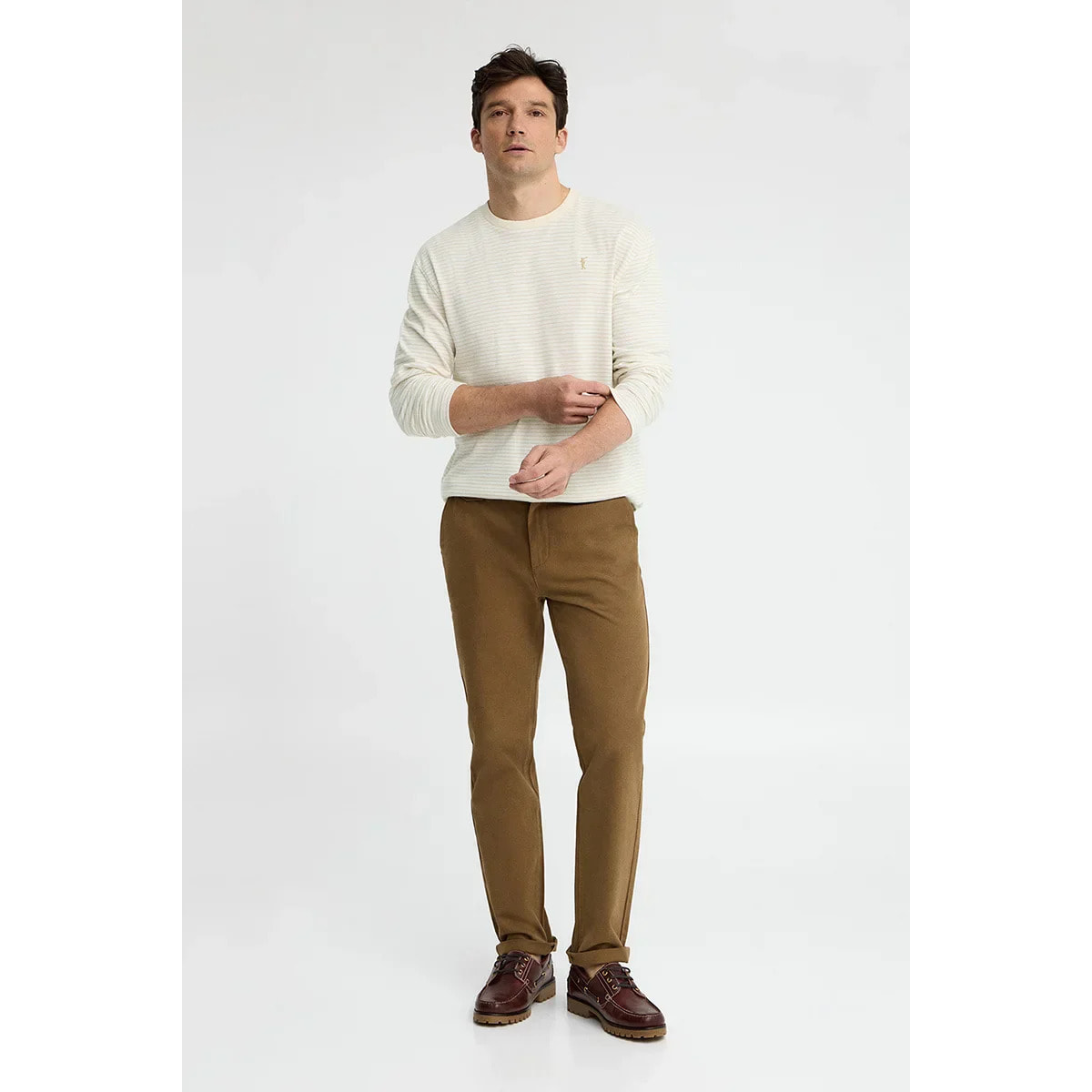 Maglietta a righe ecrù e beige a maniche lunghe con ricamo Rigby Go