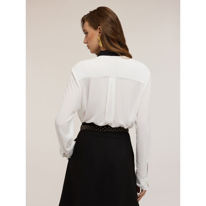 Motivi - Blusa con volantes y fajín - Blanco